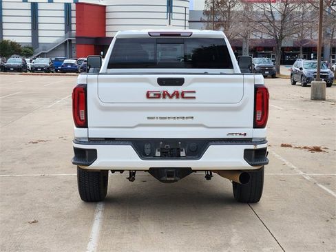 Used 2020 GMC Sierra 2500 AT4 w/ AT4 Preferred Package image 6