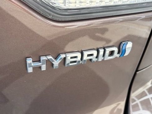 Used 2017 Toyota Highlander Limited Platinum AWD/4WD image 5