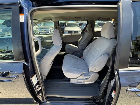 Used 2019 Toyota Sienna LE AWD/4WD image 20