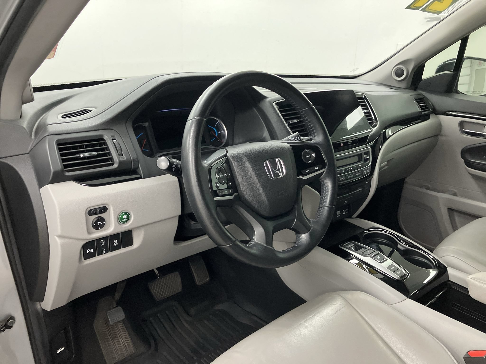 Used 2021 Honda Pilot Touring image 10