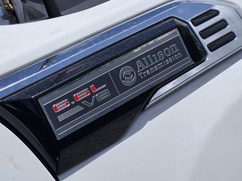 Used 2024 GMC Sierra 3500 Denali w/ Denali Reserve Package AWD/4WD image 13