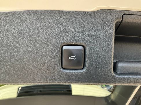 Used 2024 Ford Escape ST-Line Select w/ Tech Pack #2 AWD/4WD image 45