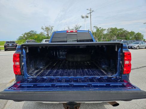 Used 2016 Chevrolet Silverado 2500 LT w/ LT Convenience Package AWD/4WD image 8