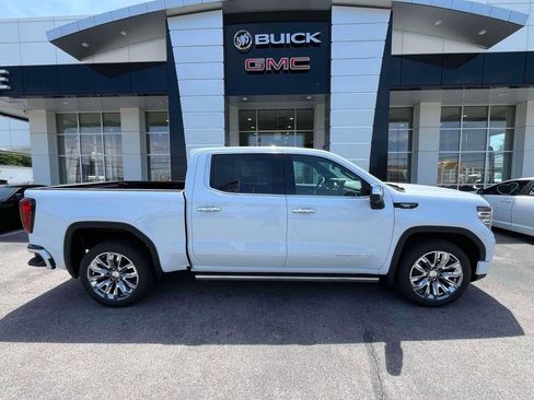 New 2026 GMC Sierra 1500 Denali w/ Denali Reserve Package AWD/4WD image 2