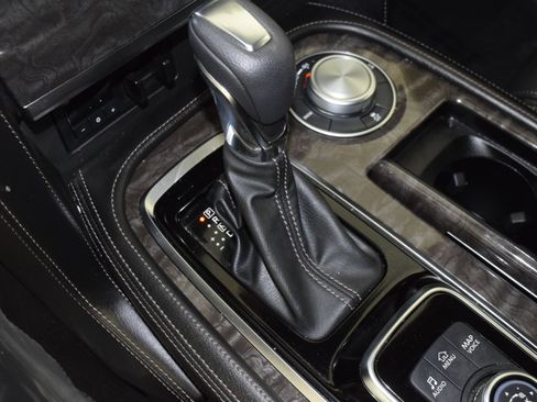 Used 2022 Nissan Armada Platinum w/ Captain's Chairs Package image 25