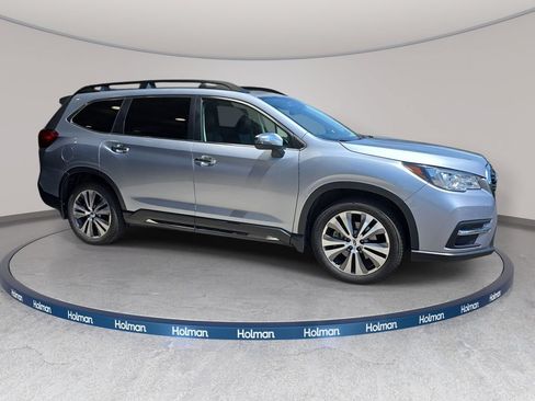 Used 2022 Subaru Ascent Touring AWD/4WD image 5