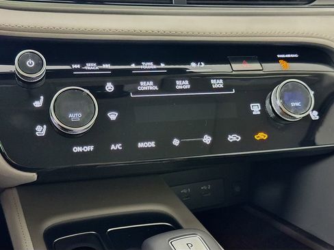 New 2026 INFINITI QX60 Luxe image 20