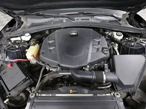 Used 2017 Chevrolet Camaro LT image 30
