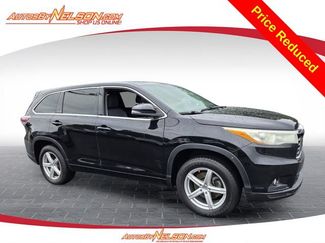 Used 2015 Toyota Highlander Plus FWD video 1