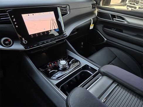 New 2025 Jeep Wagoneer Series II image 20