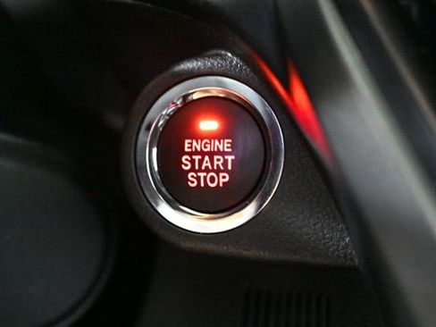 Used 2025 Subaru Forester Premium AWD/4WD image 38