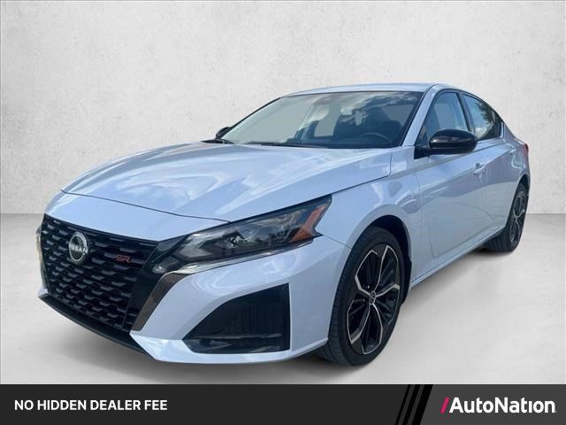 Used 2025 Nissan Altima 2.5 SR AWD/4WD image 1
