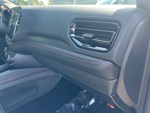Used 2025 Dodge Durango R/T AWD/4WD image 27