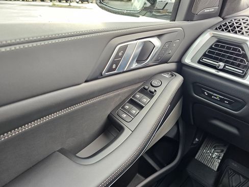 New 2026 BMW X5 xDrive40i w/ M Sport Package image 29
