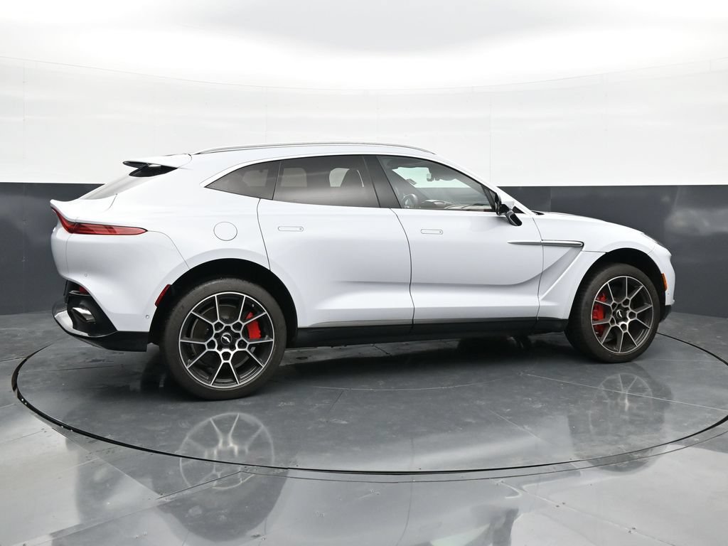 Used 2021 Aston Martin DBX AWD/4WD image 9