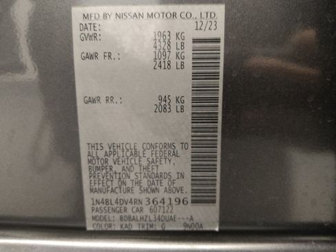 Used 2024 Nissan Altima 2.5 SV w/ SV Premium Package FWD image 33