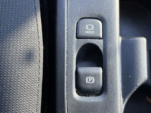 Used 2025 Toyota Corolla LE image 18