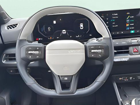 New 2025 Kia K4 GT-Line Turbo w/ GT-Line Sunroof Package FWD image 22