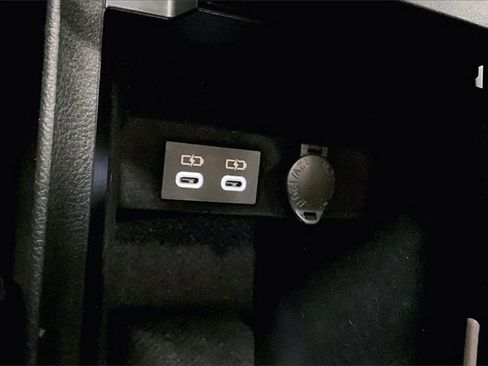 Certified 2023 Lexus ES 250 w/ Premium Package image 16