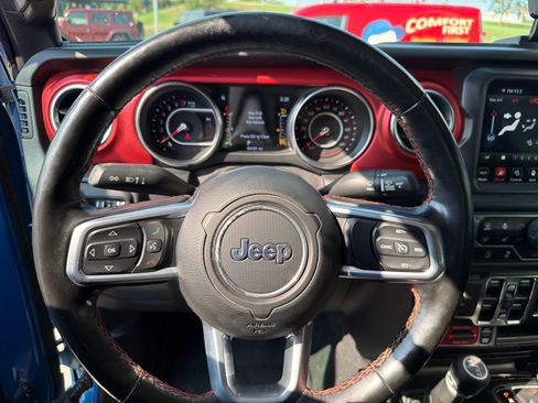 Used 2021 Jeep Gladiator Rubicon AWD/4WD image 8