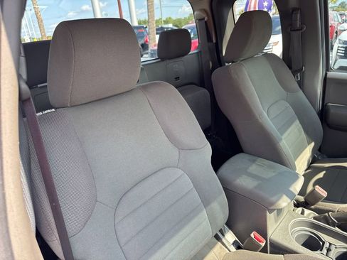 Used 2014 Nissan Frontier S w/ S Preferred Package image 17