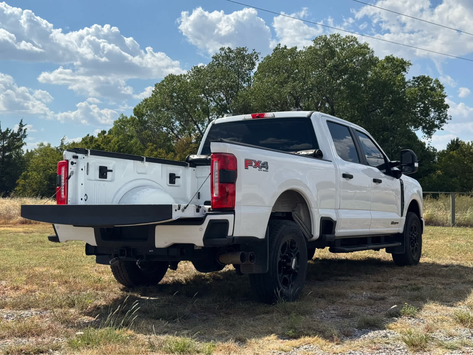 Used 2023 Ford F250 XL w/ STX Appearance Package AWD/4WD image 24