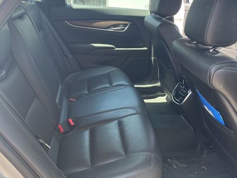 Used 2018 Cadillac XTS Luxury image 20