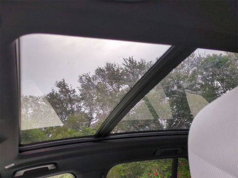 New 2026 BMW X5 sDrive40i w/ Climate Comfort Package image 18