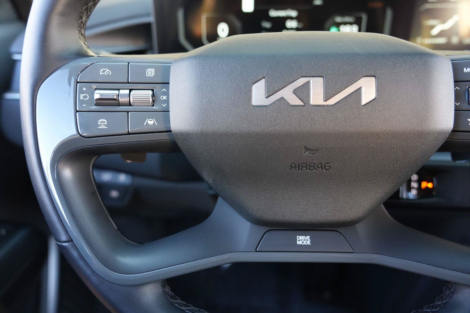 Used 2024 Kia EV9 Light Long Range RWD image 21