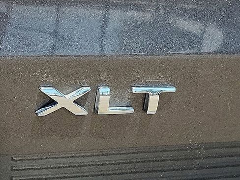 Used 2021 Ford Expedition Max XLT RWD image 9