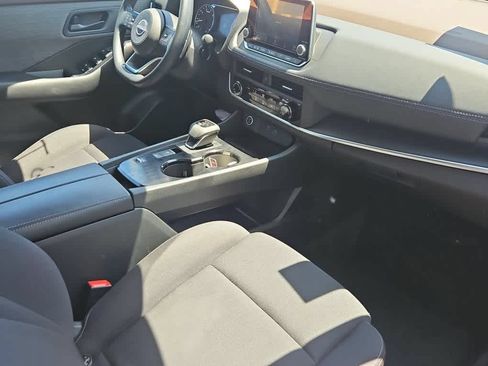 Used 2023 Nissan Rogue S FWD image 13