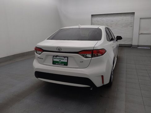 Used 2021 Toyota Corolla LE image 7