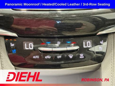 Used 2020 Cadillac XT6 Premium Luxury AWD/4WD image 36