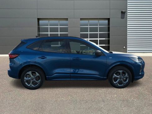 Used 2023 Ford Escape ST-Line w/ Tech Pack #1 AWD/4WD image 8
