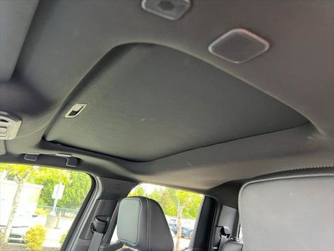 Certified 2024 Toyota Tacoma TRD Off-Road w/ TRD Off Road Premium Package AWD/4WD image 15