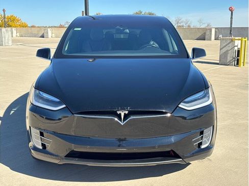 Used 2016 Tesla Model X 90D image 2