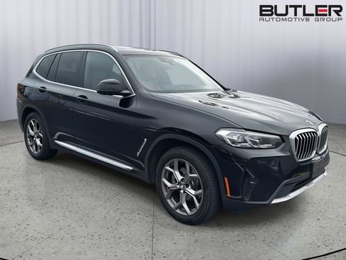 Used 2022 BMW X3 xDrive30i w/ Premium Package 2 image 4