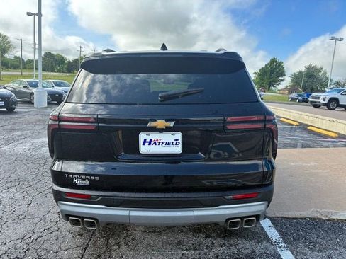 New 2026 Chevrolet Traverse LT FWD image 7