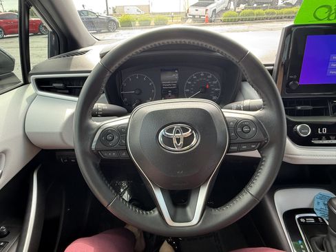 Certified 2025 Toyota Corolla SE FWD image 13