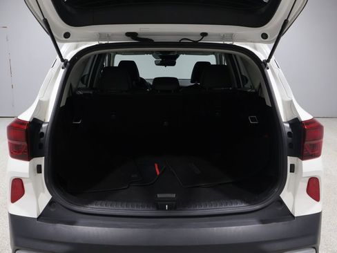 Used 2021 Kia Seltos S image 4