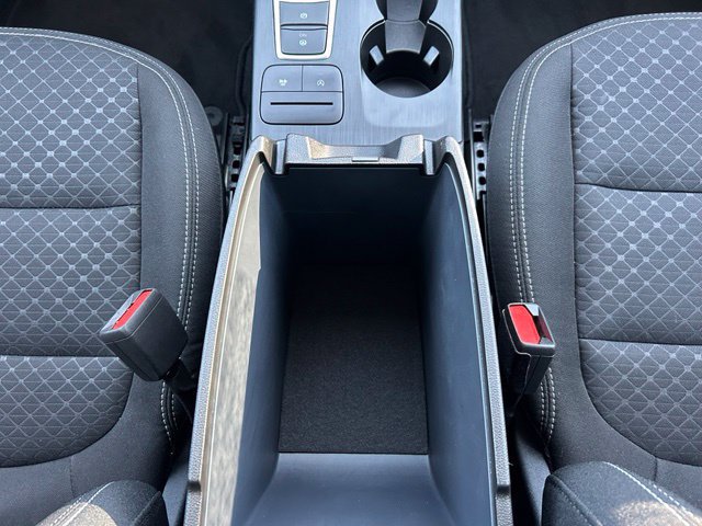 Used 2025 Ford Escape Active AWD/4WD image 19