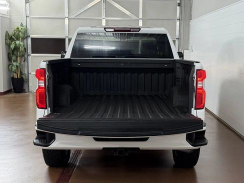 Used 2021 Chevrolet Silverado 1500 Custom w/ LPO, Dark Essentials Package AWD/4WD image 5