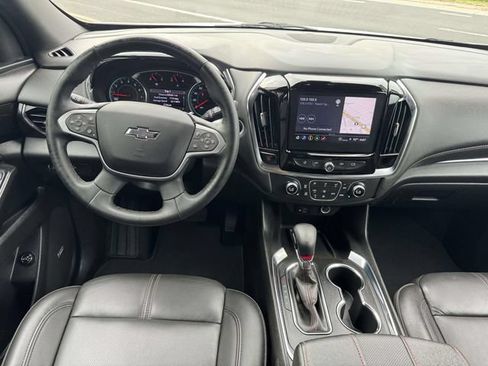 Used 2023 Chevrolet Traverse RS AWD/4WD image 10