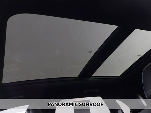 Used 2023 Ford Edge ST w/ Equipment Group 401A image 4