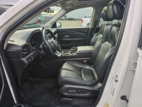 Used 2024 Honda Pilot Touring image 20