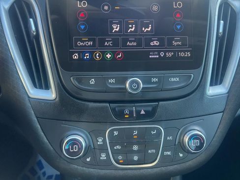 Used 2022 Chevrolet Malibu LT image 13