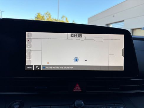 Used 2025 Hyundai Elantra SEL image 23