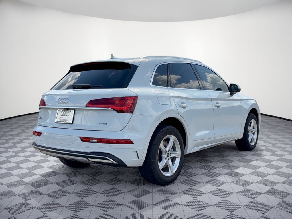 Used 2023 Audi Q5 2.0T Premium w/ Convenience Package AWD/4WD image 9