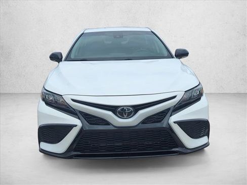 Used 2024 Toyota Camry SE FWD image 2