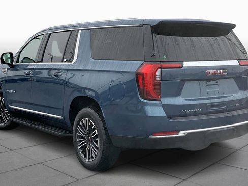 Used 2025 GMC Yukon XL Elevation image 11
